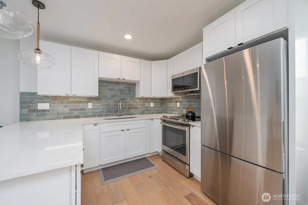 3015 61st Avenue SW Seattle WA 98116