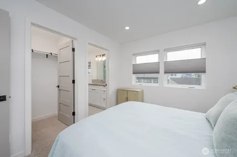3015 61st Avenue SW Seattle WA 98116