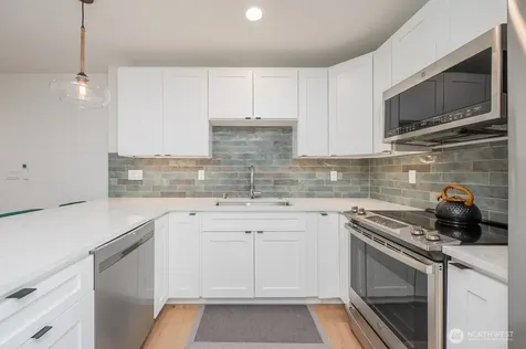 3015 61st Avenue SW Seattle WA 98116