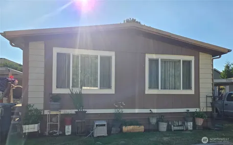 1114 29th St Place NW Puyallup WA 98371