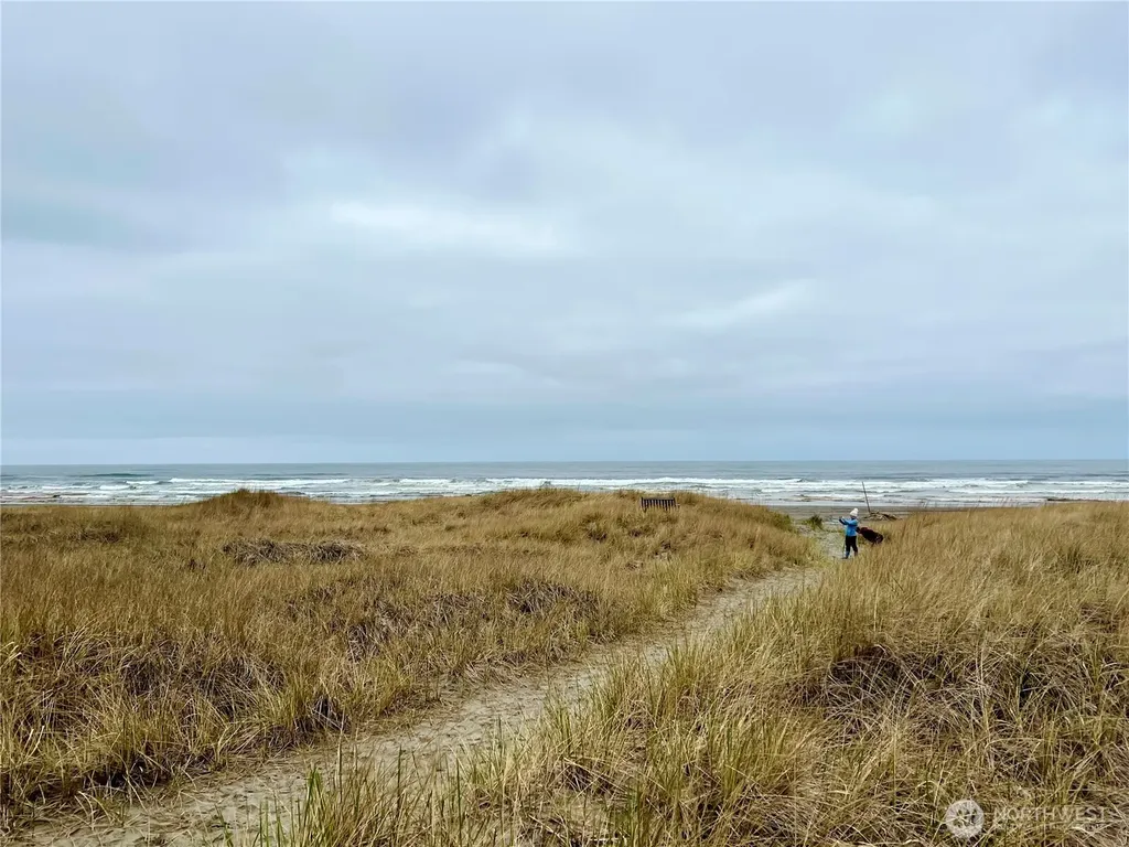 1301 178th Place W Long Beach WA 98631