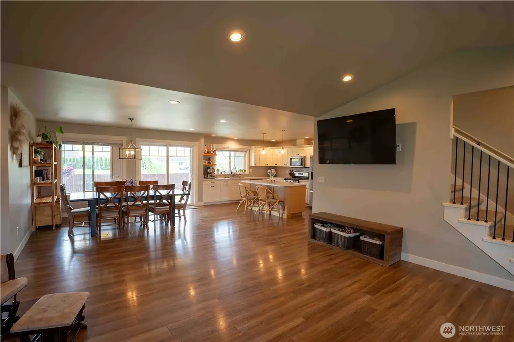 413 Cornerstone Drive Sumas WA 98295