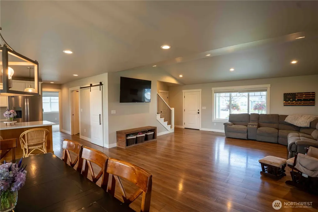 413 Cornerstone Drive Sumas WA 98295