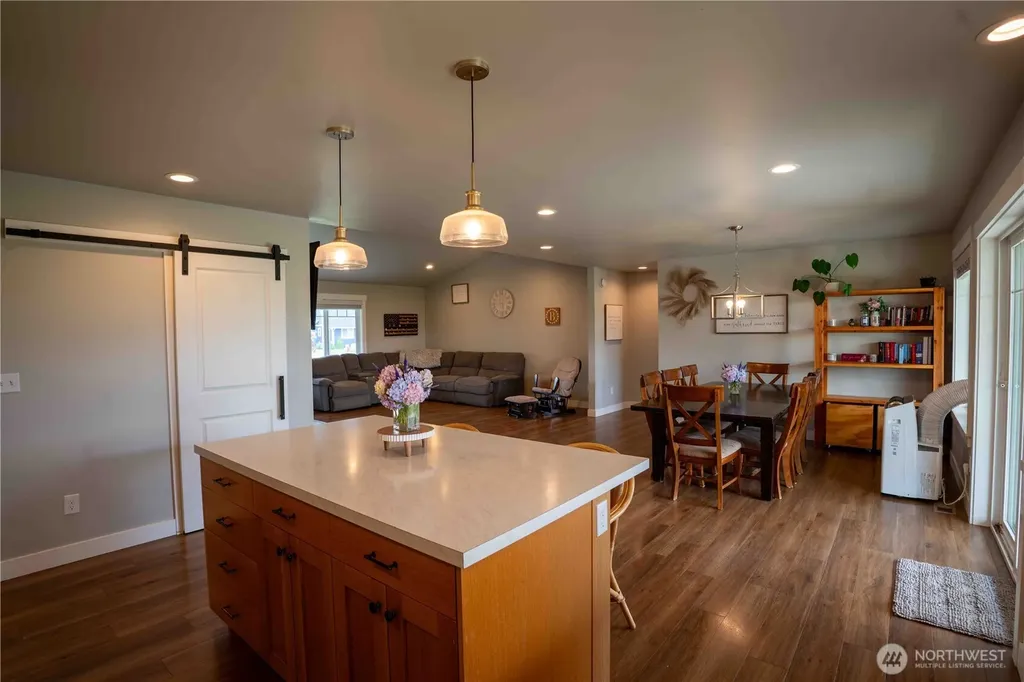 413 Cornerstone Drive Sumas WA 98295