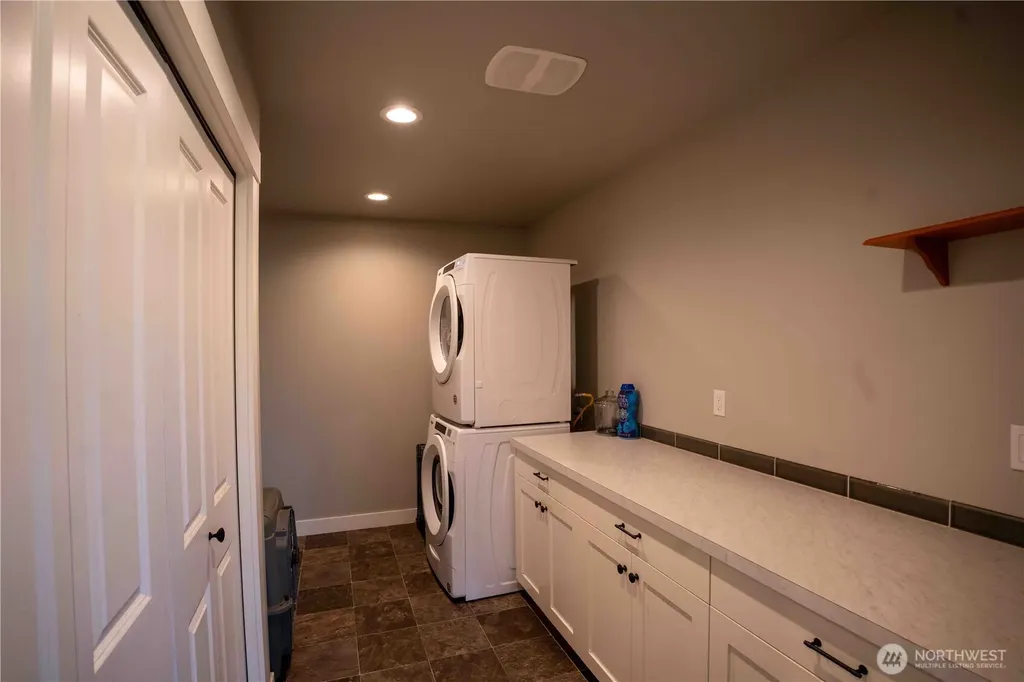 413 Cornerstone Drive Sumas WA 98295