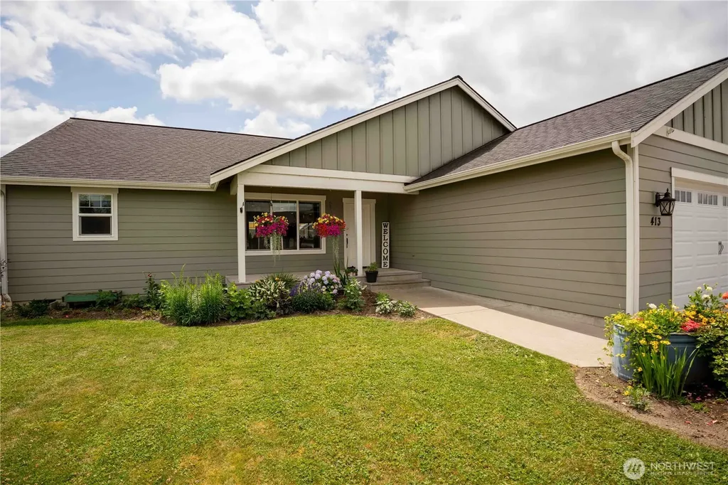 413 Cornerstone Drive Sumas WA 98295
