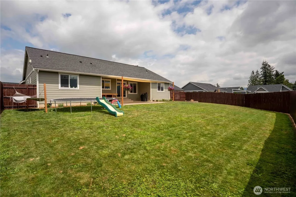 413 Cornerstone Drive Sumas WA 98295