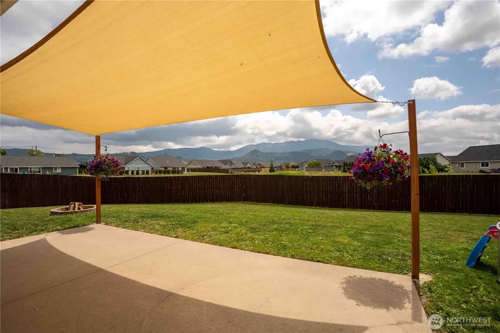 413 Cornerstone Drive Sumas WA 98295