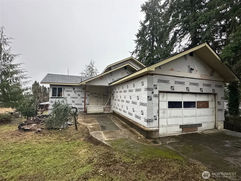709 15th Avenue SE Puyallup WA 98372
