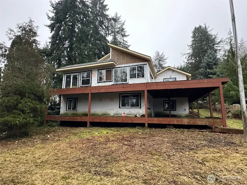 709 15th Avenue SE Puyallup WA 98372