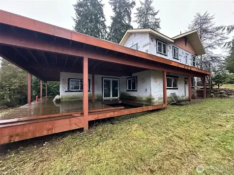 709 15th Avenue SE Puyallup WA 98372