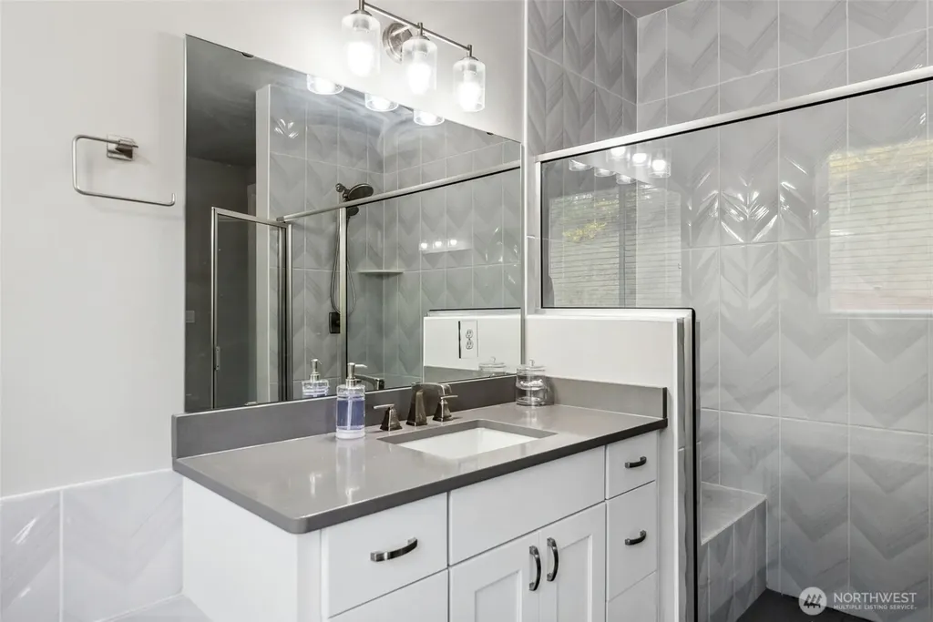 9844 Prospect Place Gig Harbor WA 98332