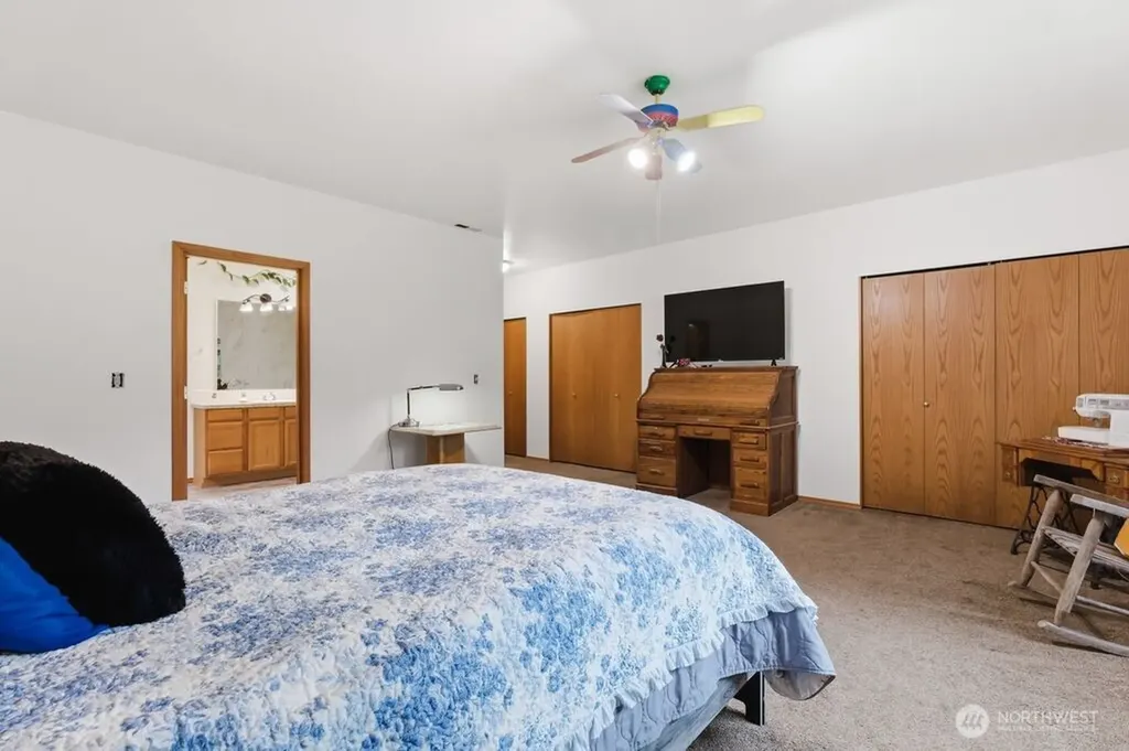 41 W Pyramid Court Shelton WA 98584