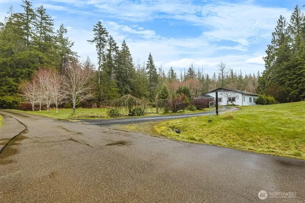 41 W Pyramid Court Shelton WA 98584