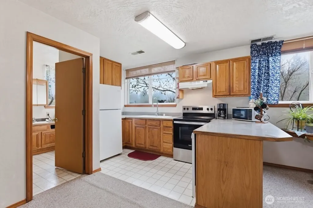 41 W Pyramid Court Shelton WA 98584
