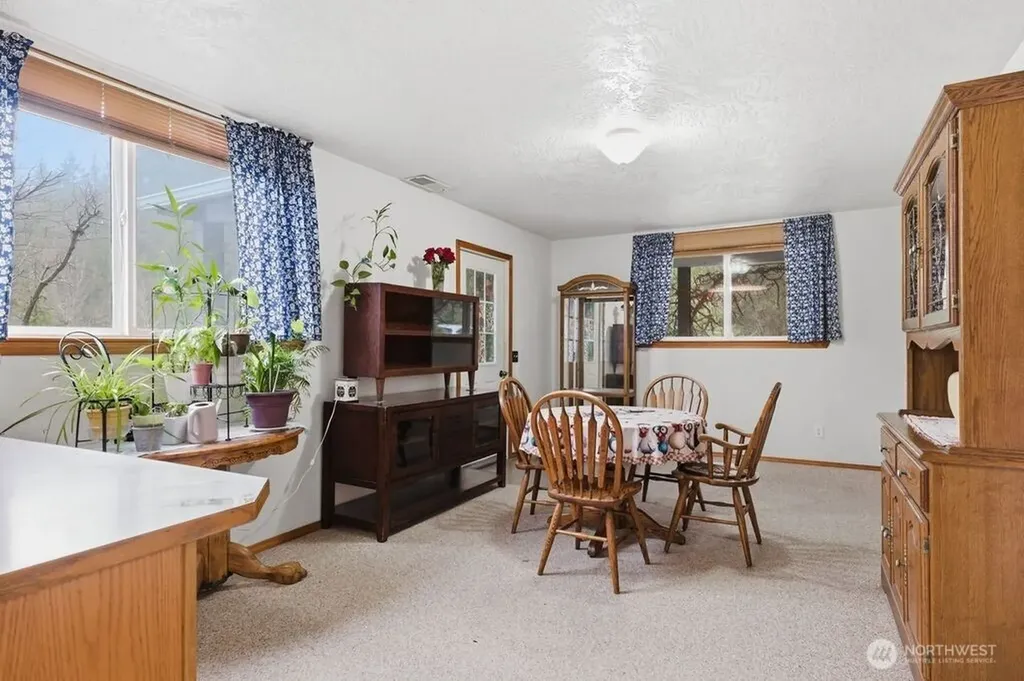 41 W Pyramid Court Shelton WA 98584