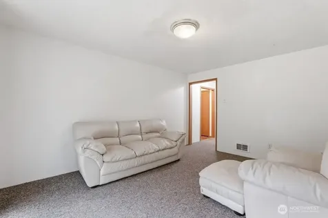 41 W Pyramid Court Shelton WA 98584
