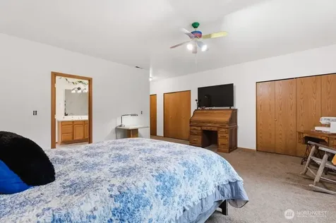 41 W Pyramid Court Shelton WA 98584