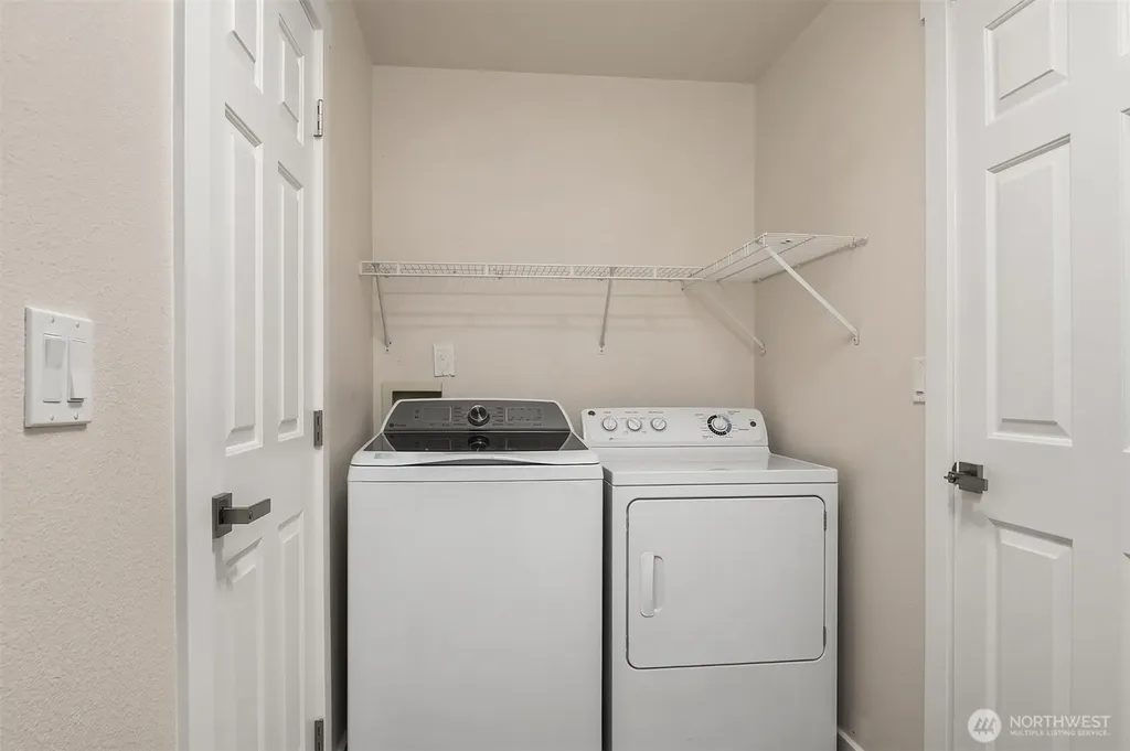 11203 SE 237th Place Kent WA 98031