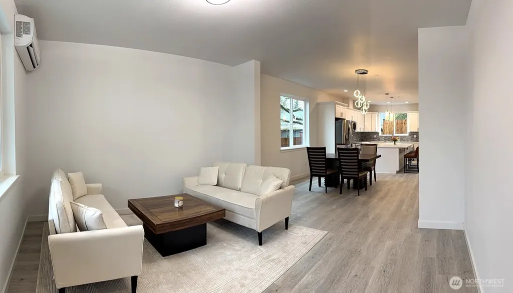648 SW 139th Street Burien WA 98166