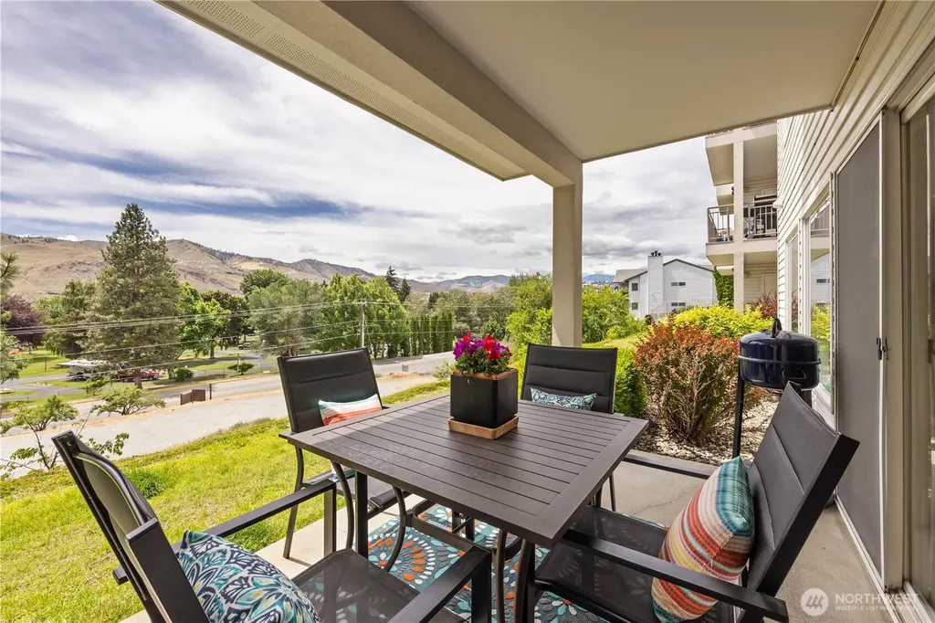 808 W Manson Road Chelan WA 98816