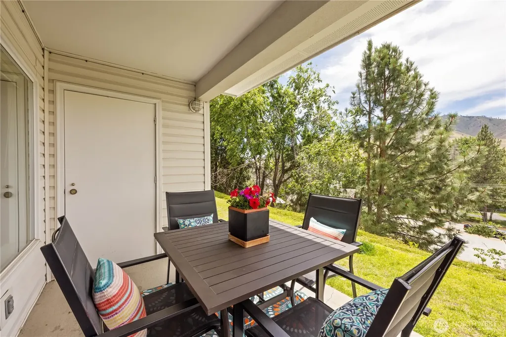 808 W Manson Road Chelan WA 98816