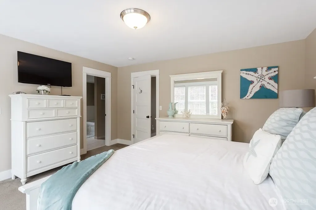 38 Trillium Lane Pacific Beach WA 98571