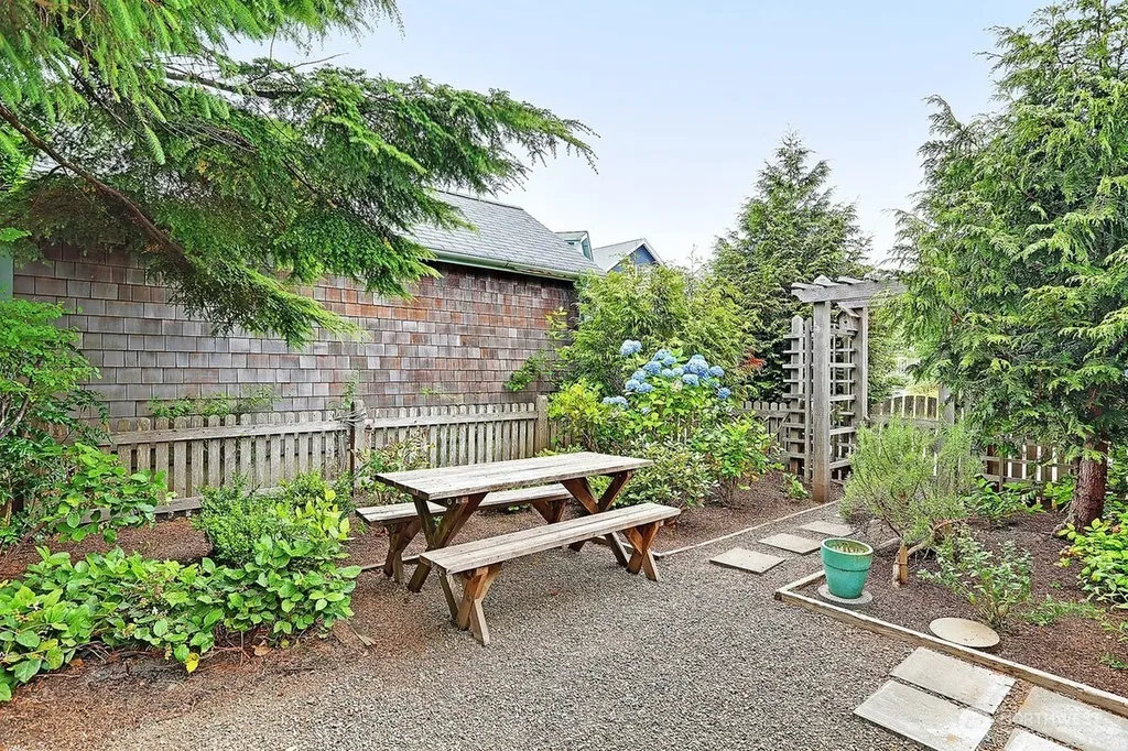 38 Trillium Lane Pacific Beach WA 98571