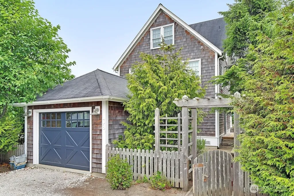 38 Trillium Lane Pacific Beach WA 98571