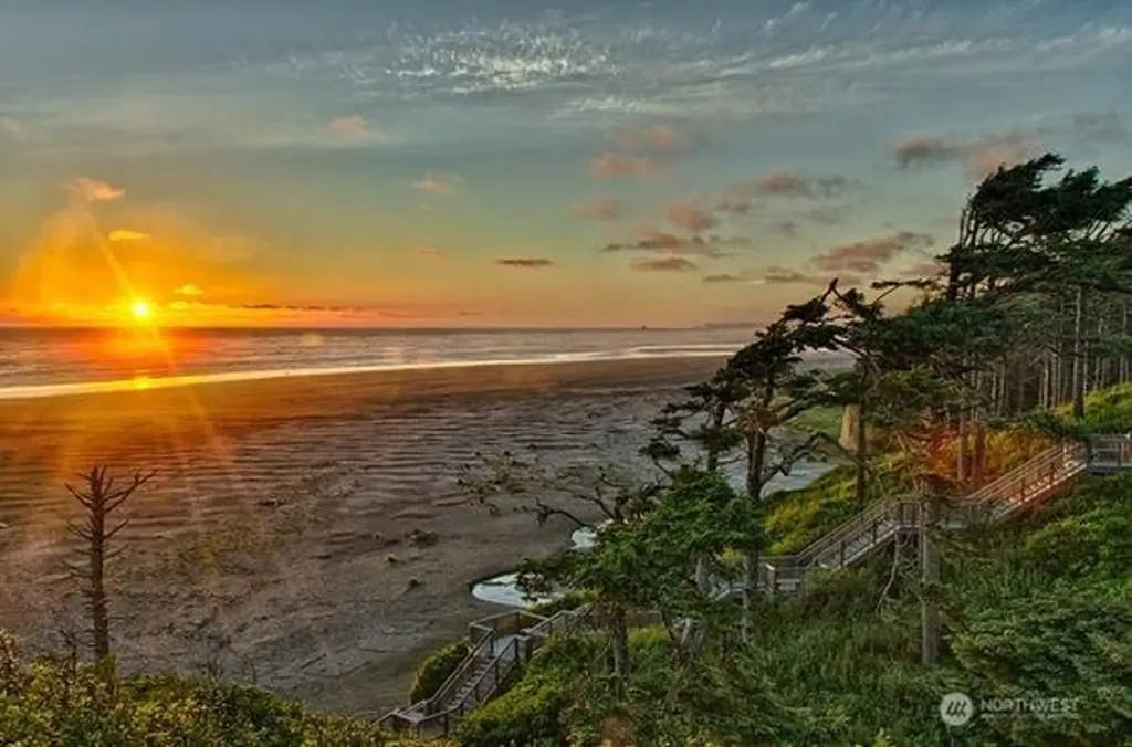 38 Trillium Lane Pacific Beach WA 98571