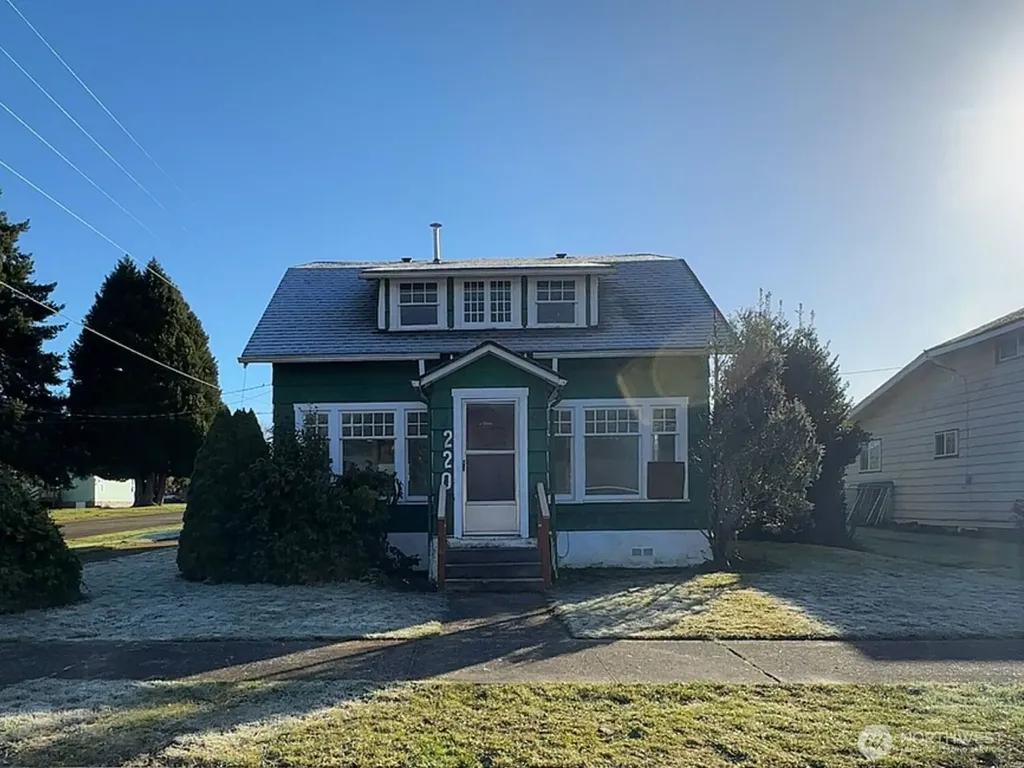 220 N 3rd Street Pe Ell WA 98572