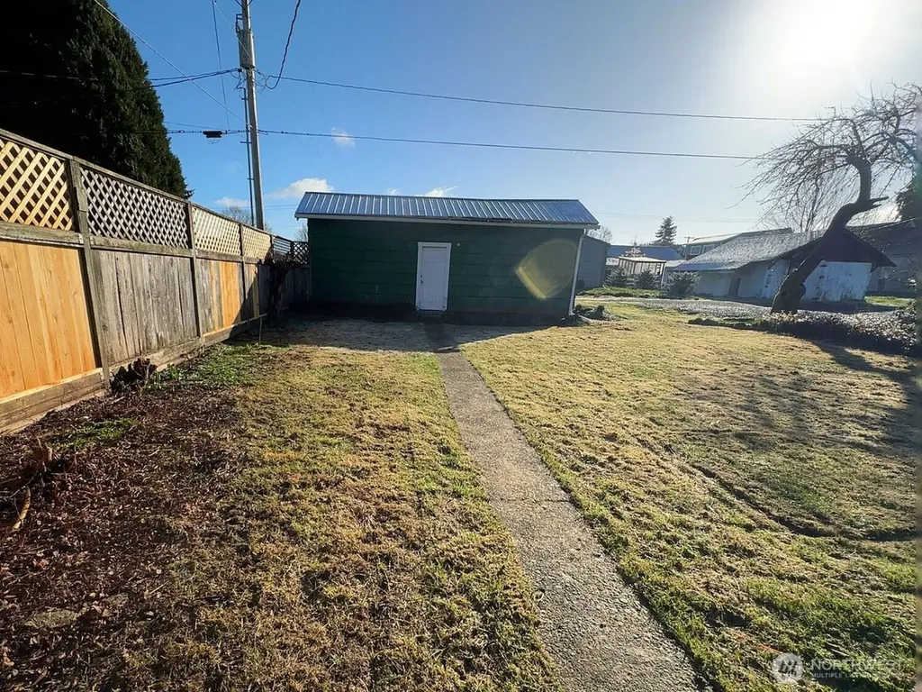 220 N 3rd Street Pe Ell WA 98572