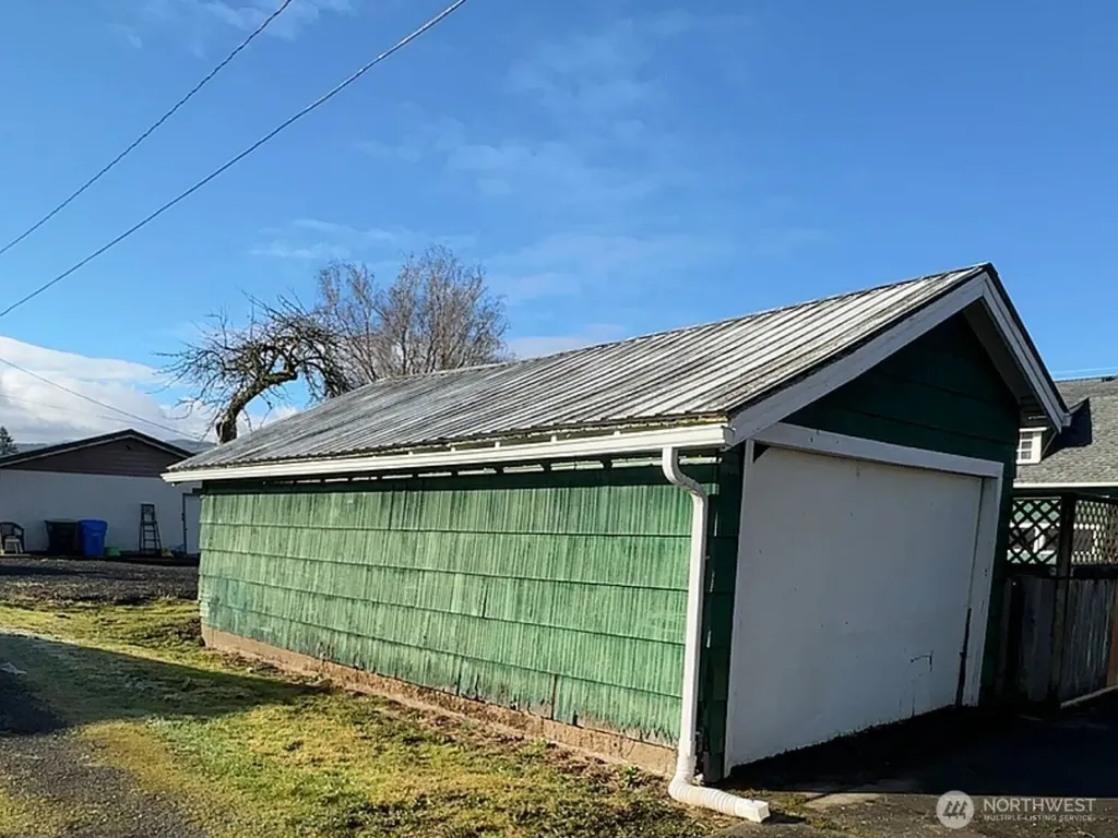 220 N 3rd Street Pe Ell WA 98572