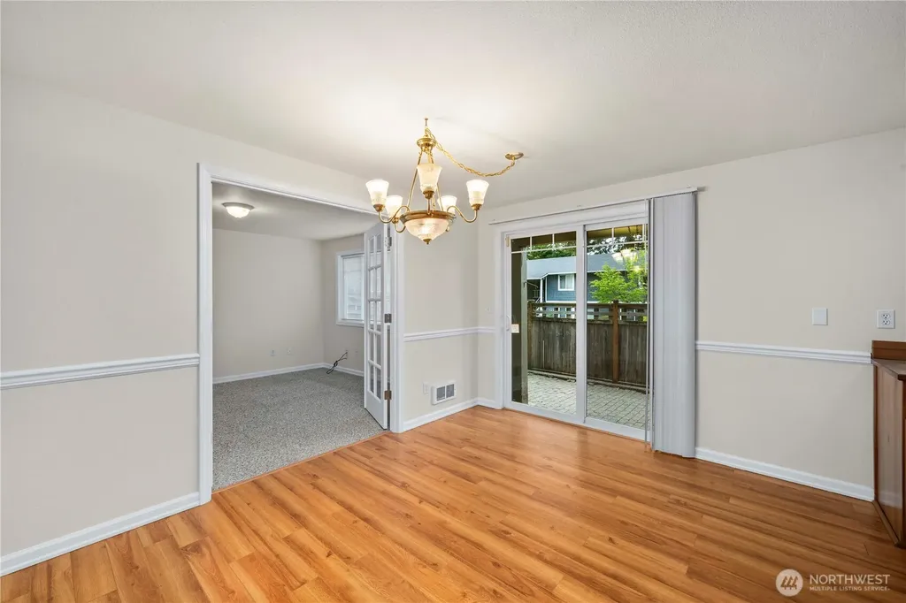 7503 212th Street SW Edmonds WA 98026