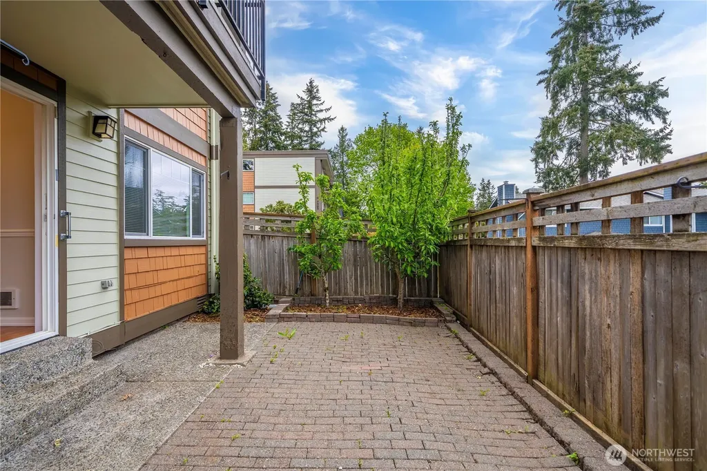 7503 212th Street SW Edmonds WA 98026
