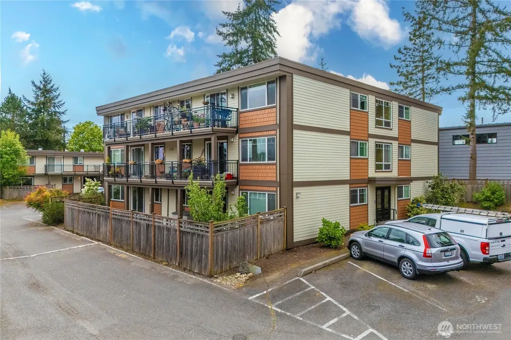 7503 212th Street SW Edmonds WA 98026