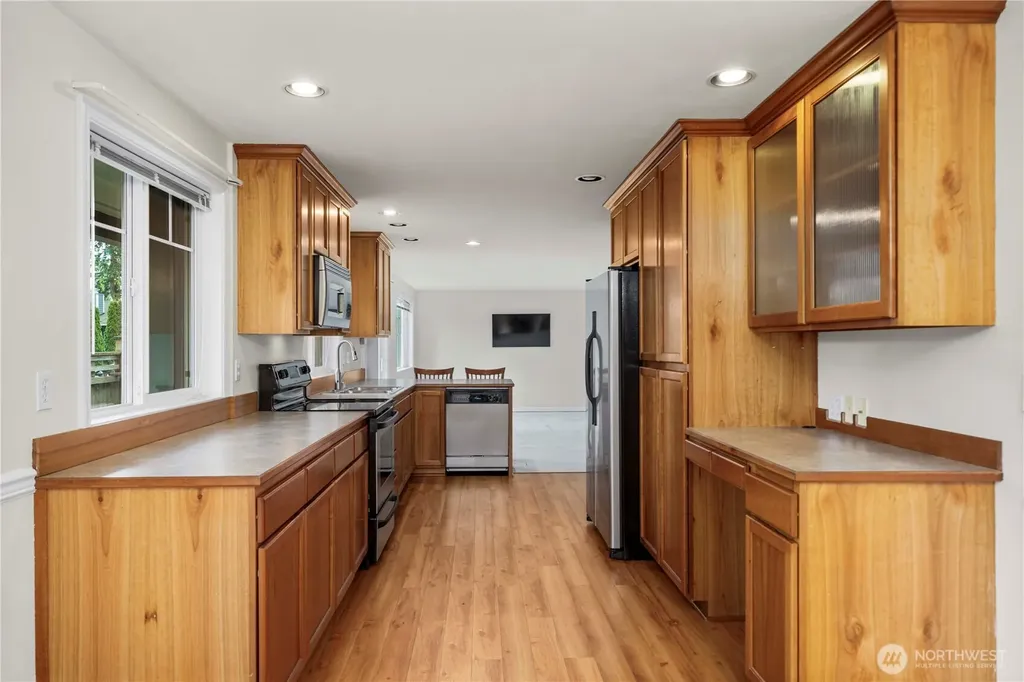 7503 212th Street SW Edmonds WA 98026
