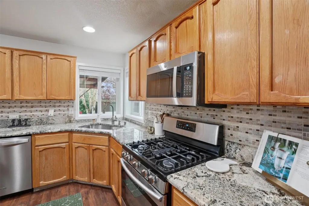 1806 NE 177th Avenue Vancouver WA 98684