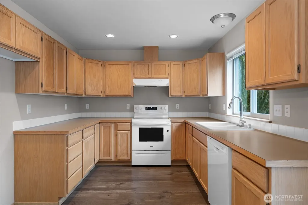 1308 Mills Landing Court SE Lacey WA 98503