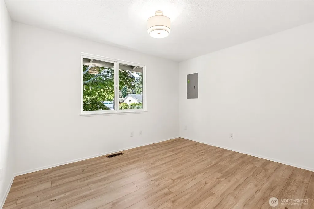 1473 Evergreen Place Fircrest WA 98466