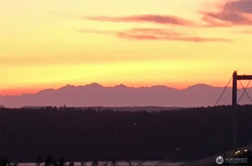 7317 N Skyview Tacoma WA 98406