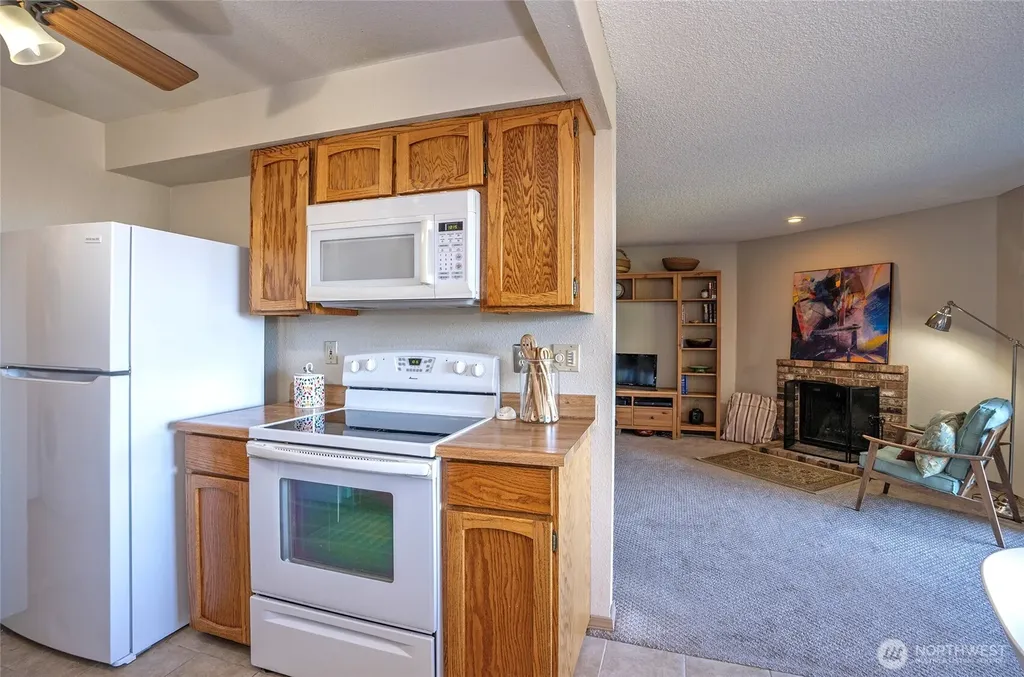7317 N Skyview Tacoma WA 98406