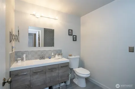 7317 N Skyview Tacoma WA 98406