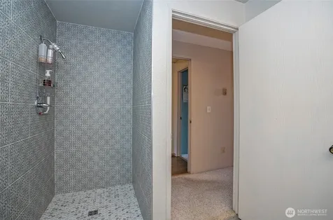 7317 N Skyview Tacoma WA 98406