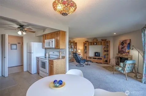 7317 N Skyview Tacoma WA 98406