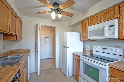 7317 N Skyview Tacoma WA 98406