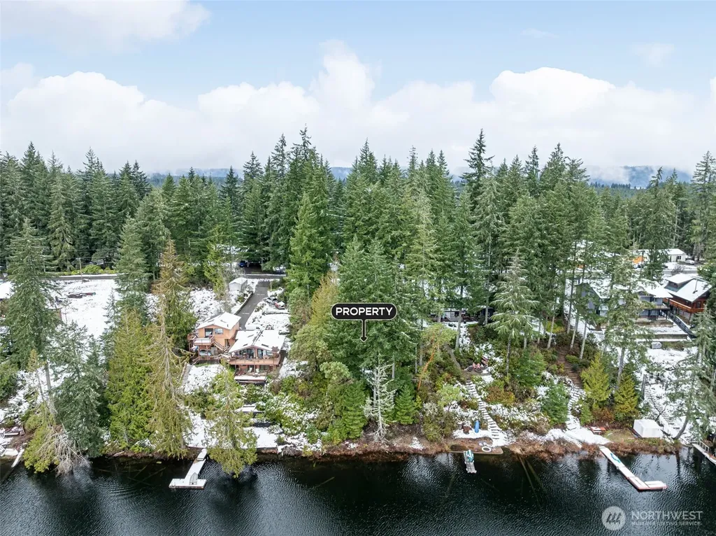 1961 E Trails End Drive Belfair WA 98528