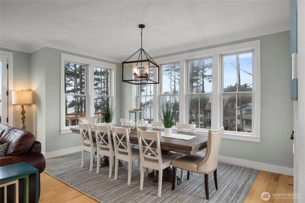 78 Pacifica Lane Pacific Beach WA 98571