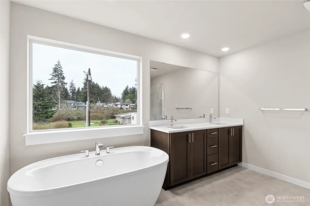 10494 135th Place NE Kirkland WA 98033