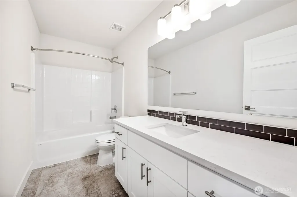 22821 61st Street E Buckley WA 98321